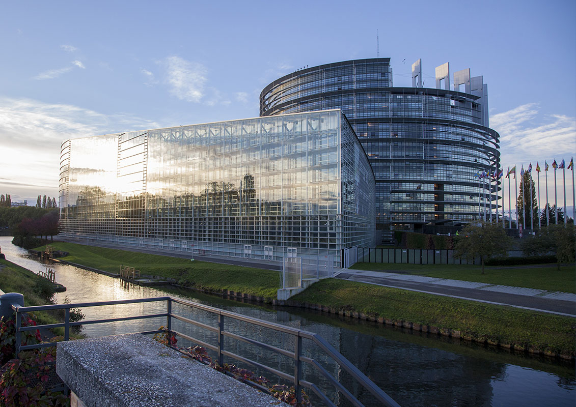 Autumn season - the European Parliament in Strasbourg - Ill river